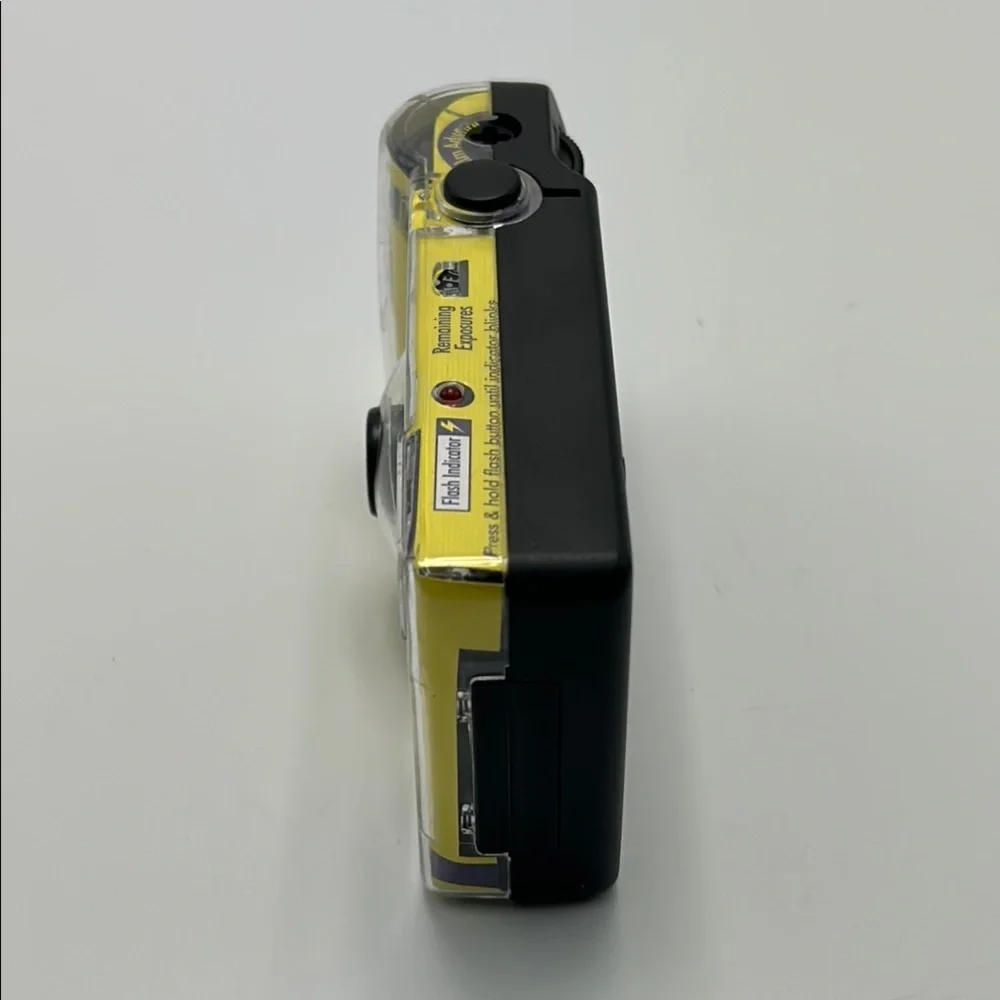 Vintage‎ FunPak Disposable Film Camera 400ISO 27exp Yellow Flash